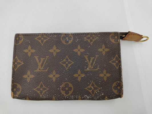 LOUIS VUITTON Louis Vuitton Monogram Pouch Pouch