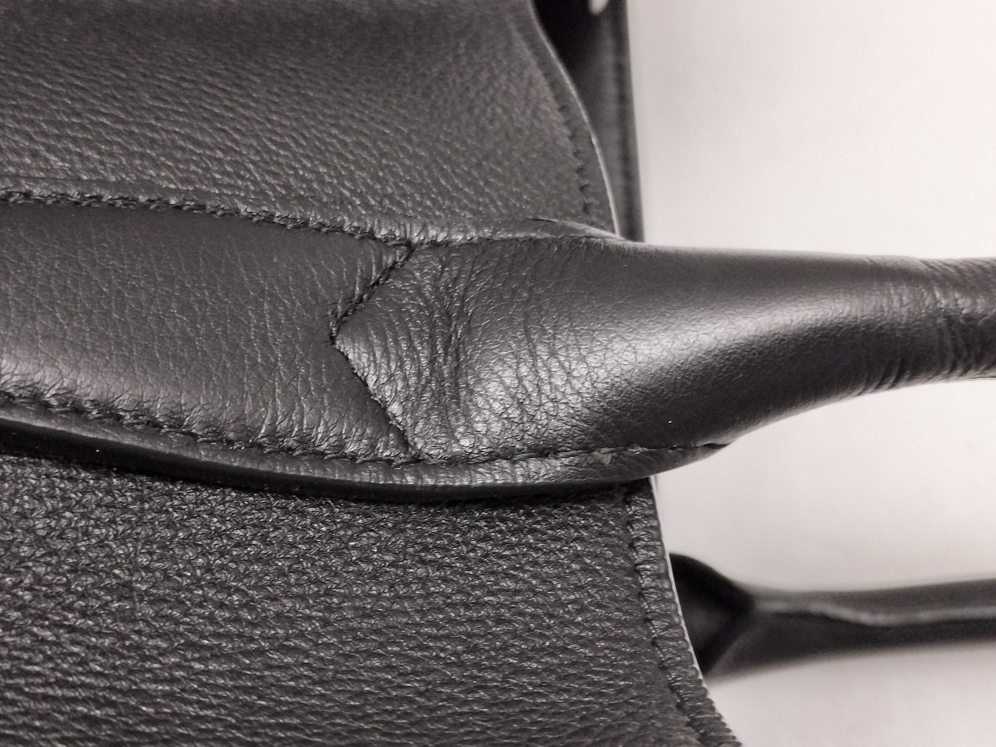 CELINE Men's MD CABAS Tote Bag in Black 