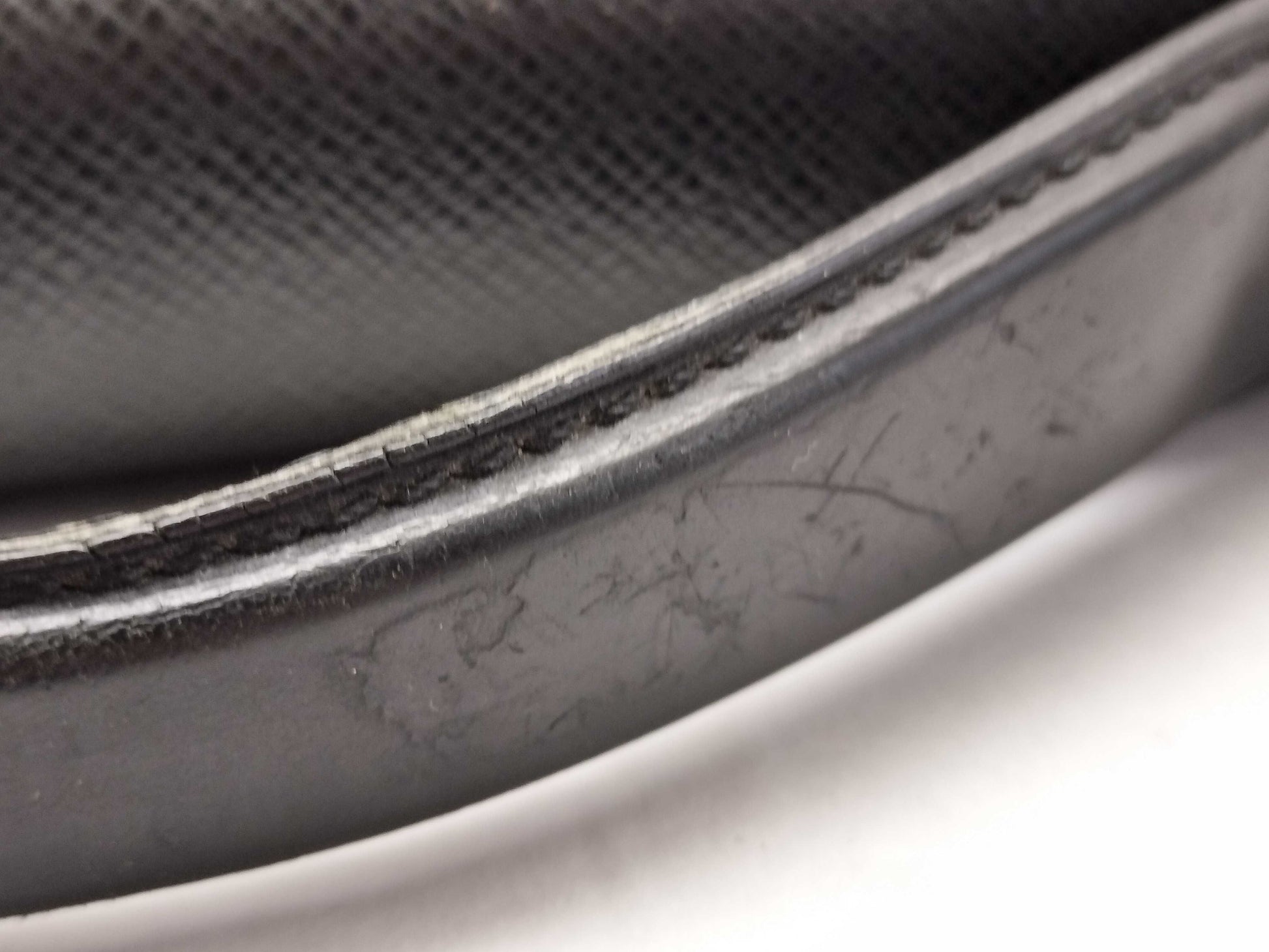 LOUIS VUITTON Taiga Bag Louis Vuitton Taiga Serviette Tobol Business Bag Black Business Bag