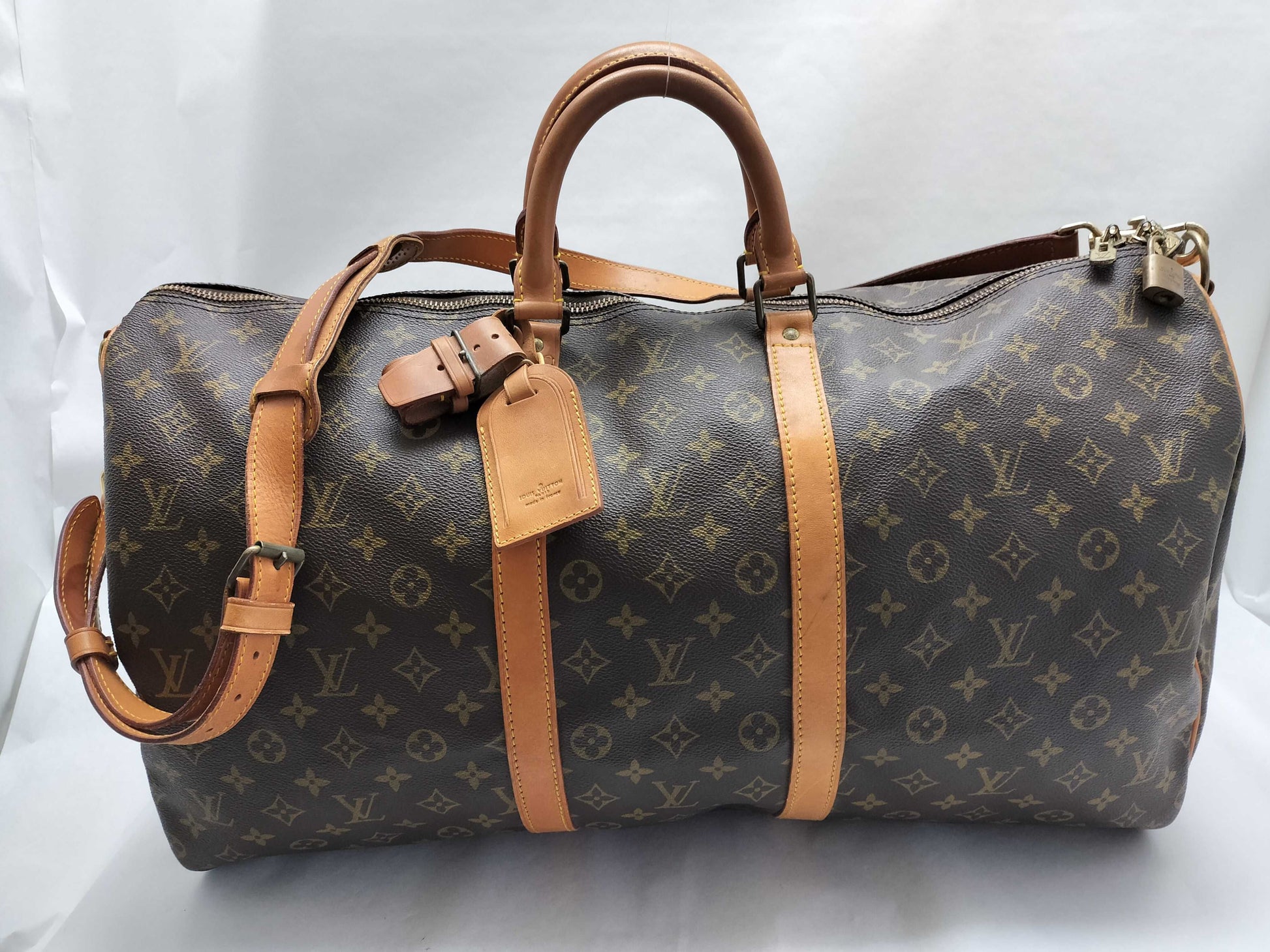 LOUIS VUITTON Monogram Bag Louis Vuitton Monogram Keepall 55 Bandouliere Boston Bag Boston Bag