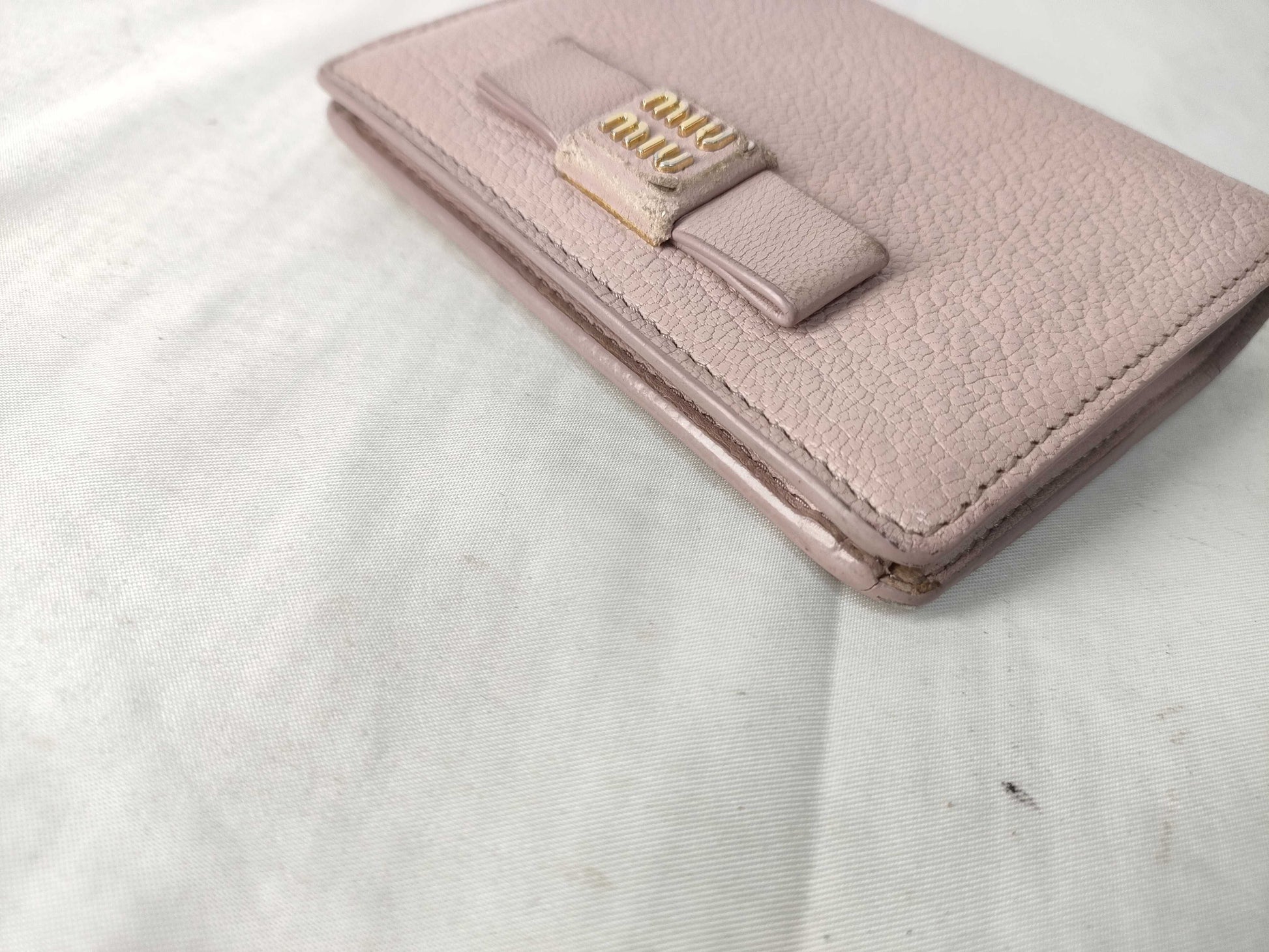 Miu Miu RFID vertical logo wallet with box