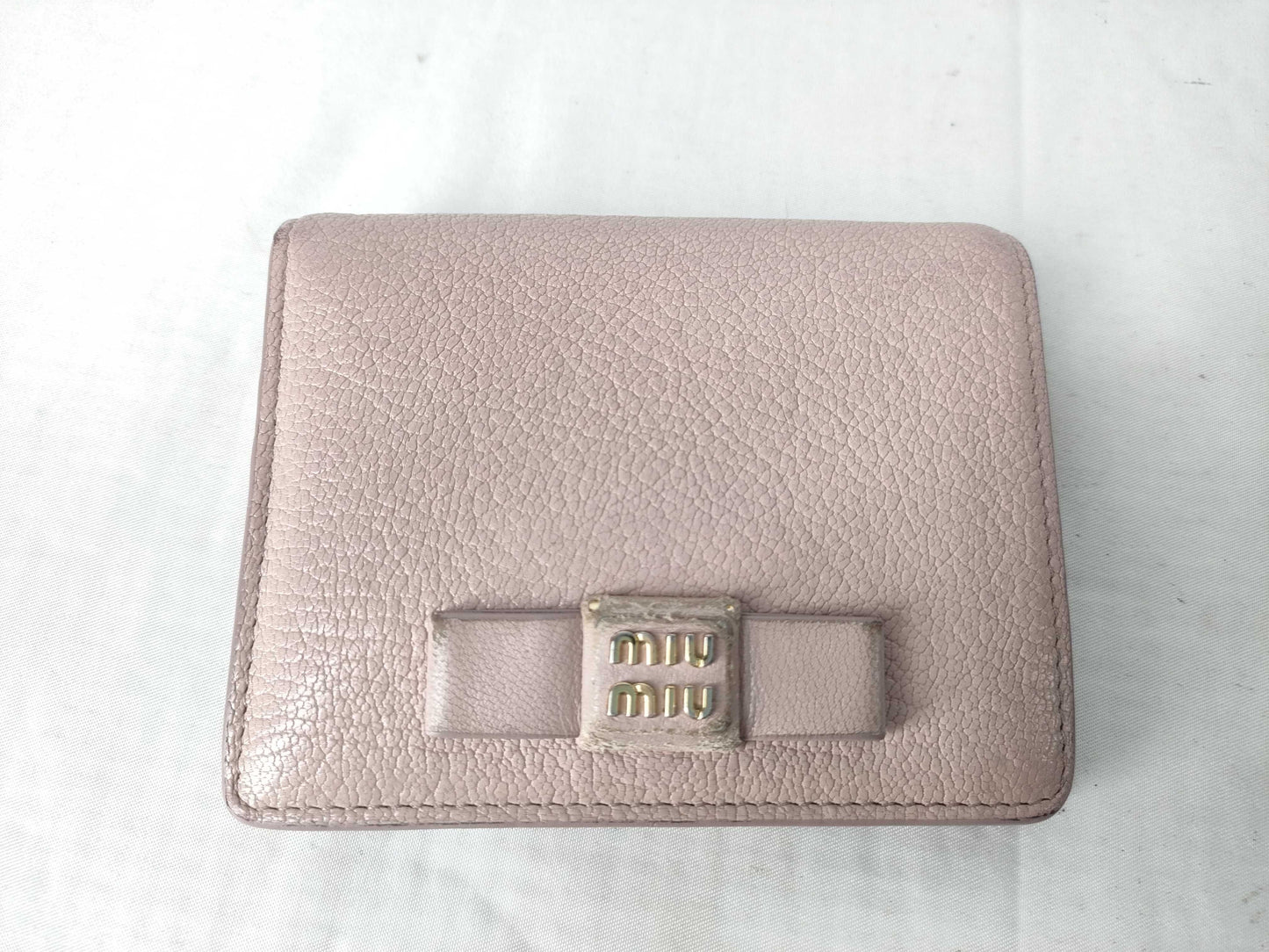 Miu Miu RFID vertical logo wallet with box