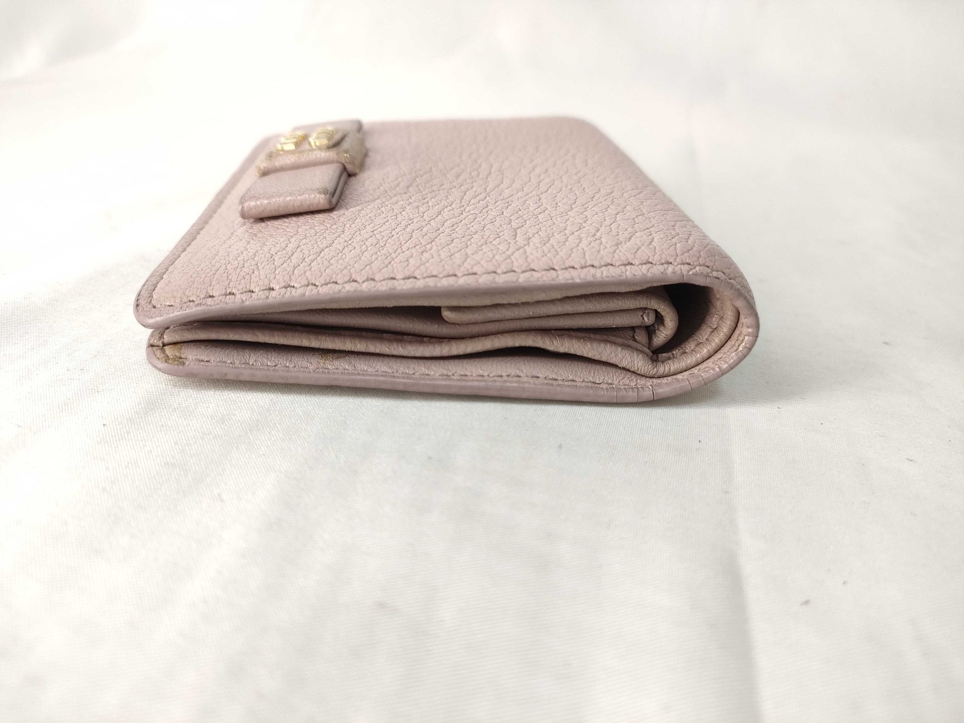 Miu Miu RFID vertical logo wallet with box