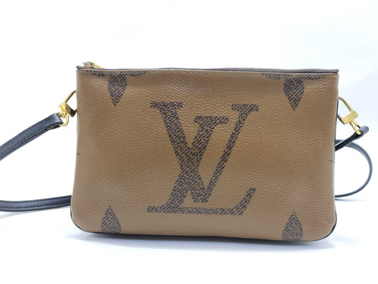 LOUIS VUITTON Monogram Louis Vuitton Shoulder Bag M69203 Pouch