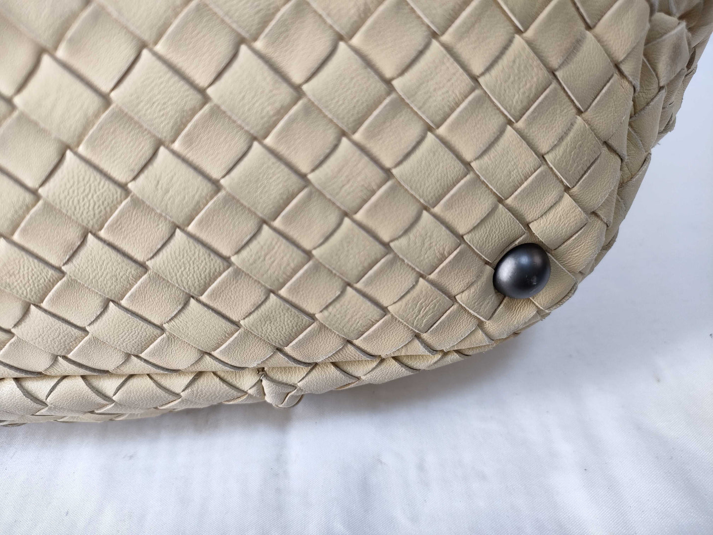 BOTTEGA VENETA Bottega Veneta Tote Bag Intrecciato Mega Intrecciato Handbag