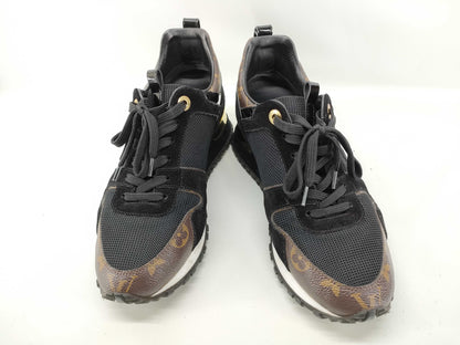 LOUIS VUITTON Monogram Louis Vuitton Runway Sneakers