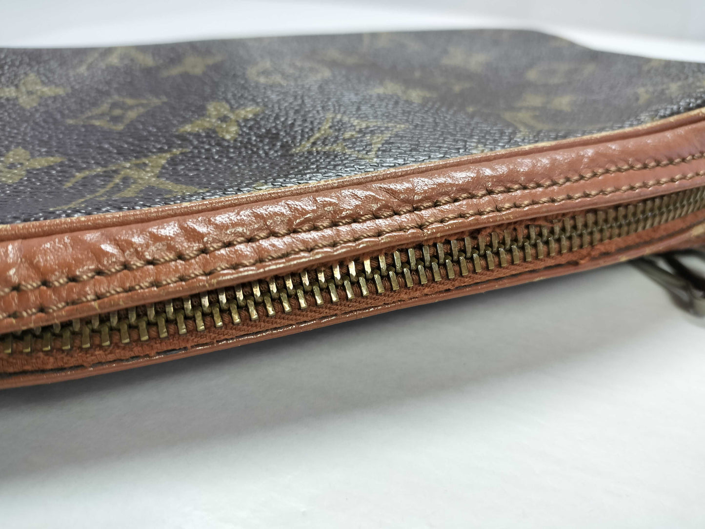 LOUIS VUITTON Monogram LV Shoulder Bag