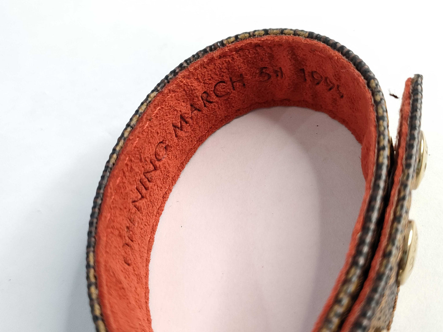 LOUIS VUITTON Damier LV Bracelet/Bangle