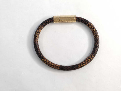 LOUIS VUITTON Damier LV Bracelet/Bangle