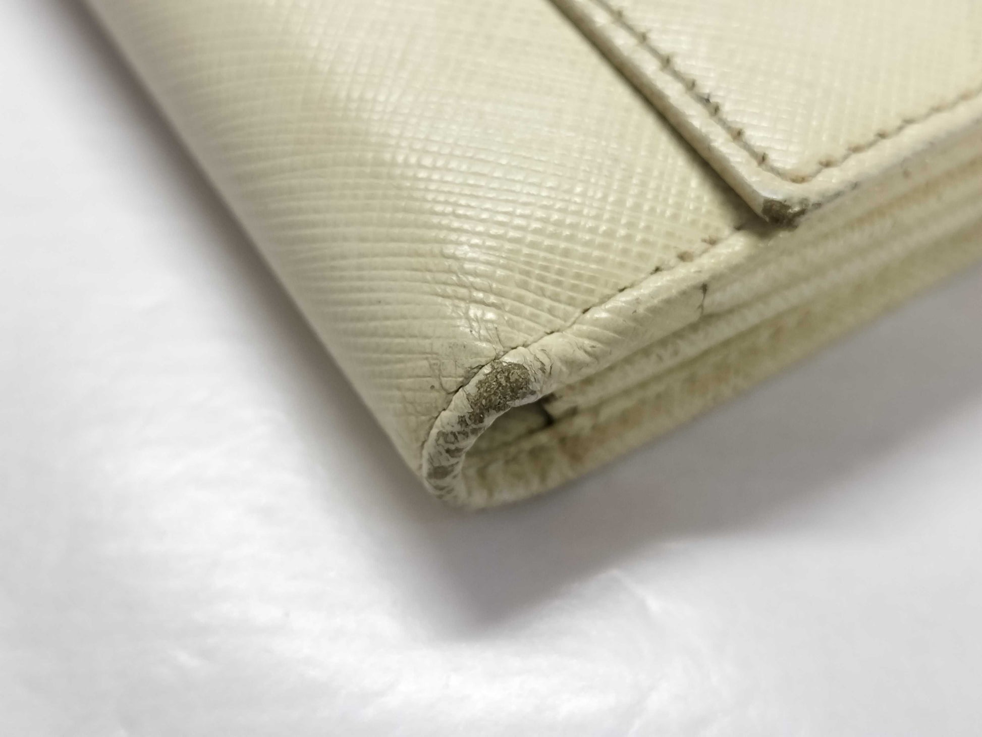 Salvatore Ferragamo Vara Long Wallet