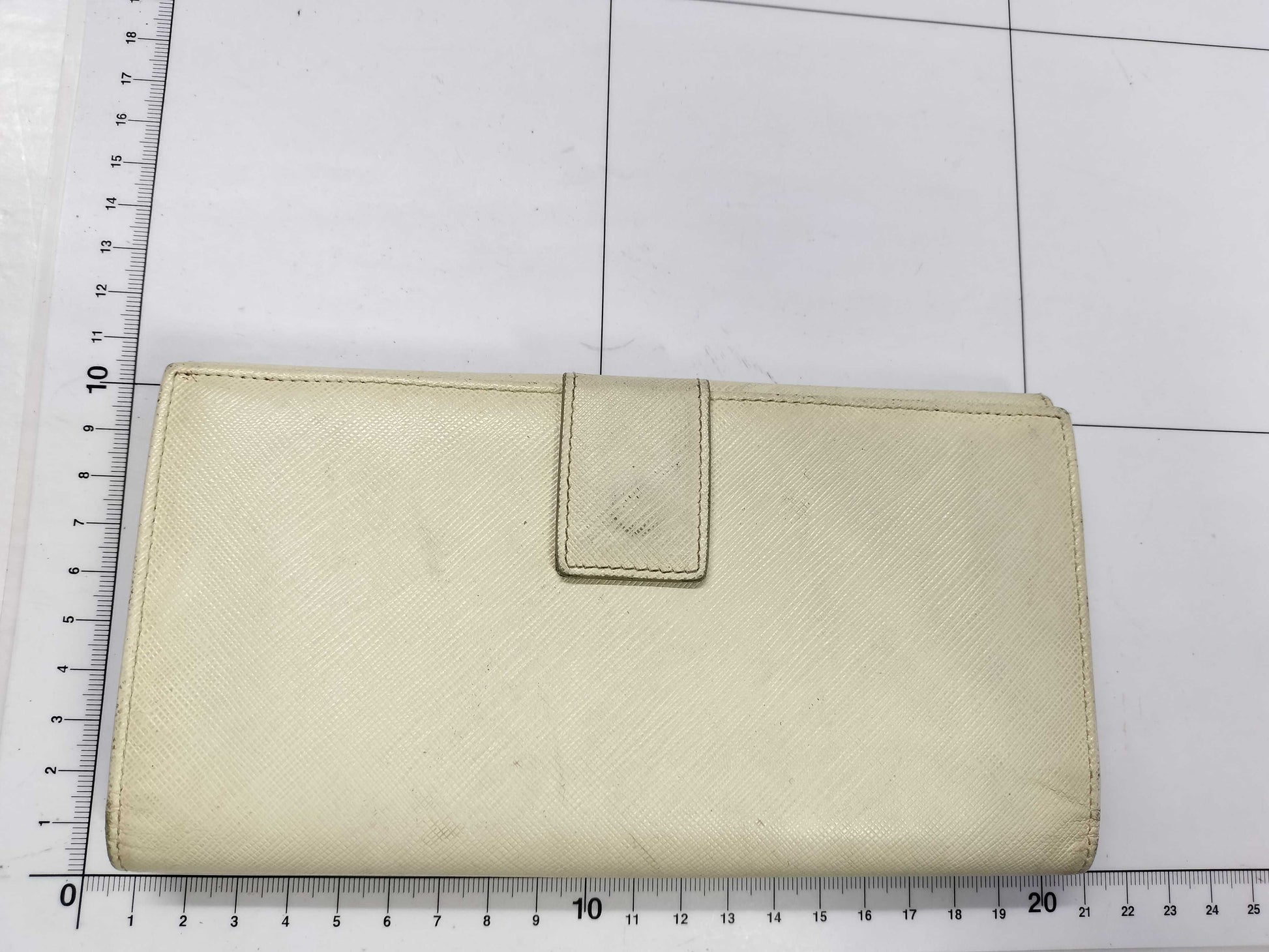 Salvatore Ferragamo Vara Long Wallet
