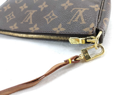 LOUIS VUITTON Monogram Louis Vuitton Monogram Pochette Accessoires Pouch