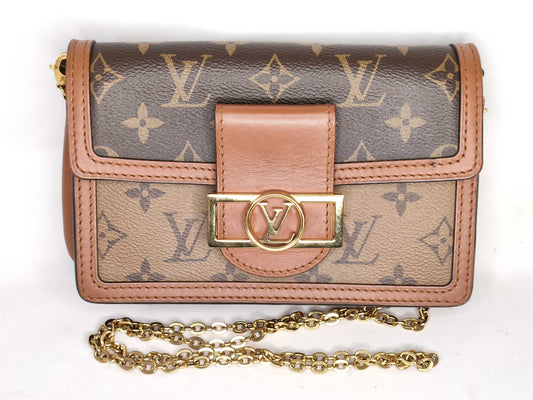 LOUIS VUITTON Portefeuille Dauphine M68746 Shoulder Bag