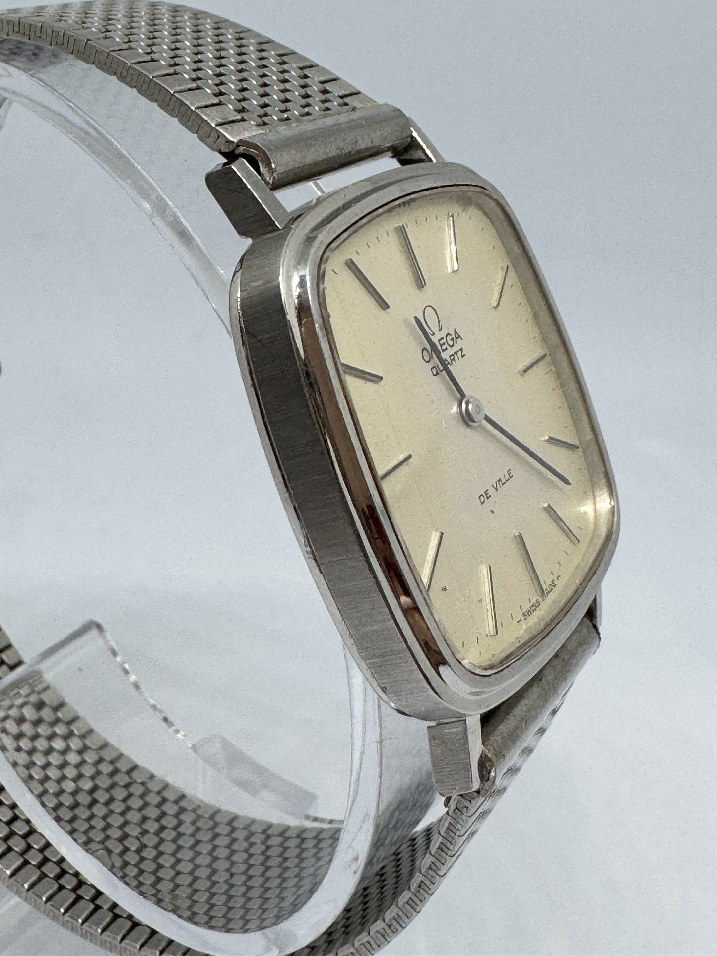 OMEGA Devil Quartz Unmoving Men's Watch