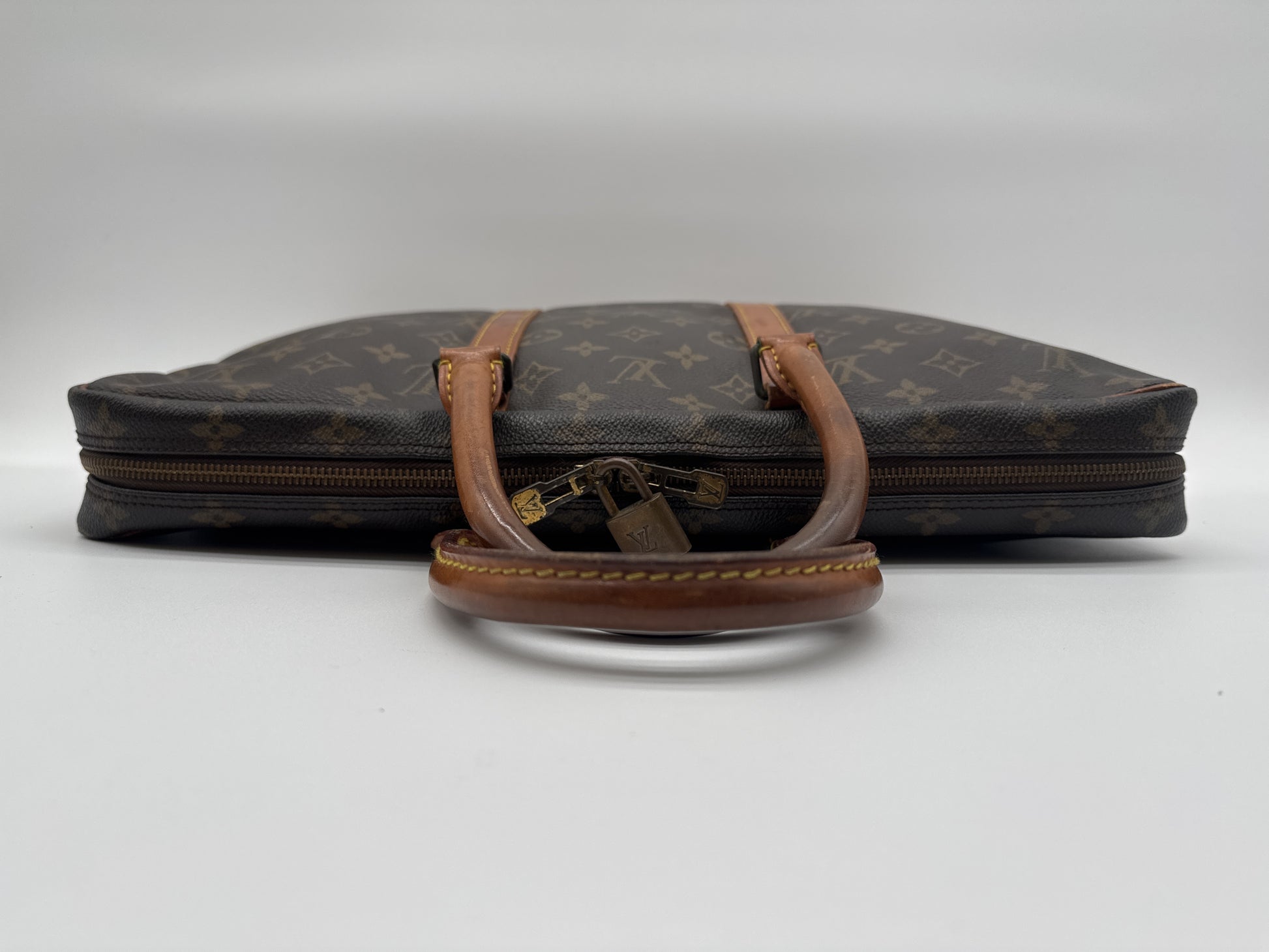 LOUIS VUITTON LOUIS VUITTON Business Bag Porte-Document Voyage Monogram Business Bag