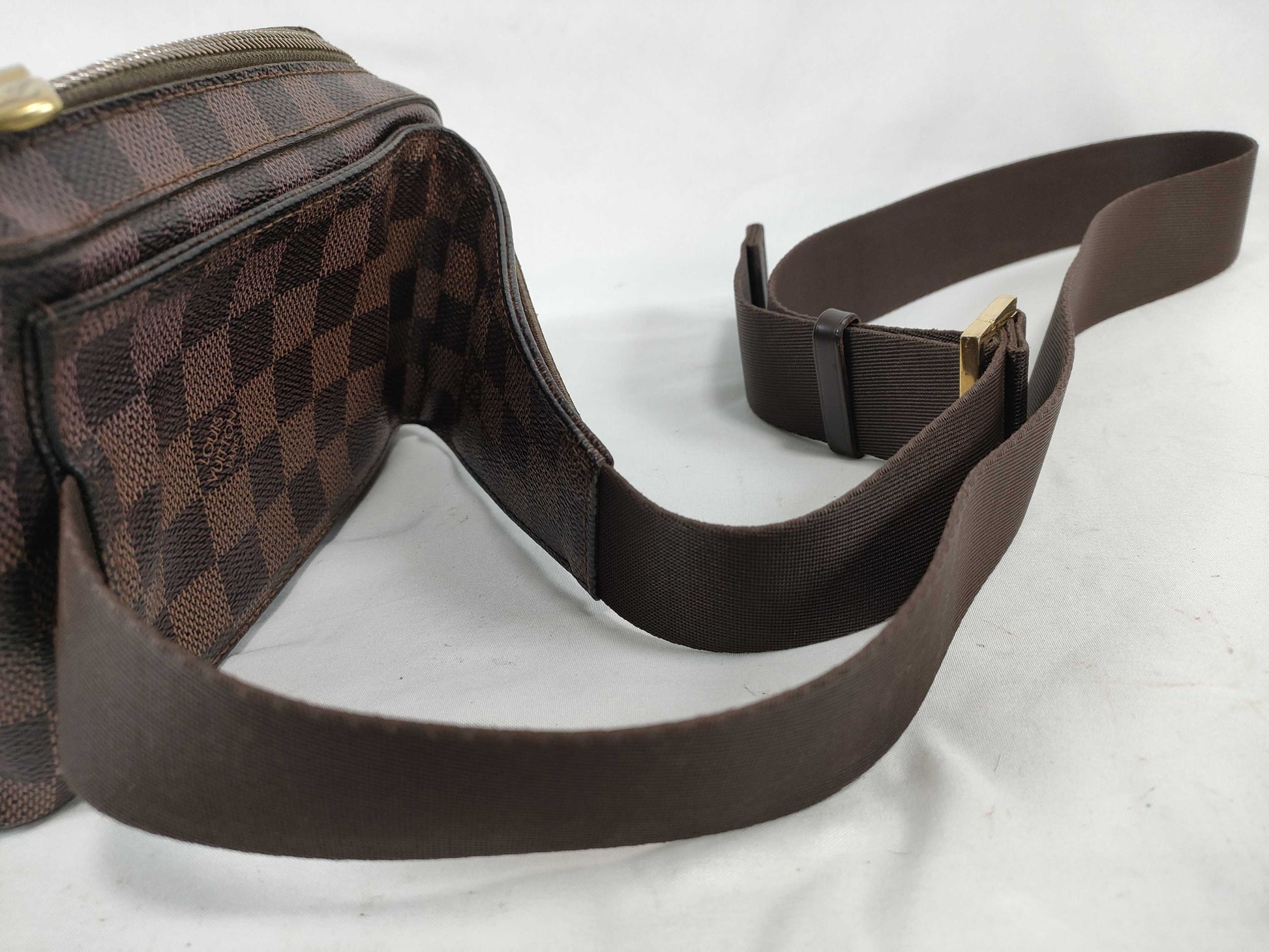 LOUIS VUITTON Damier LOUIS VUITTON Geronimos Damier Waist Bag