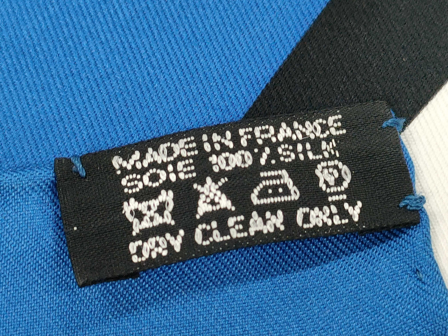 HERMES Carré 90 Scarf