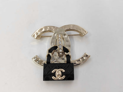 CHANEL B23C GP Brooch