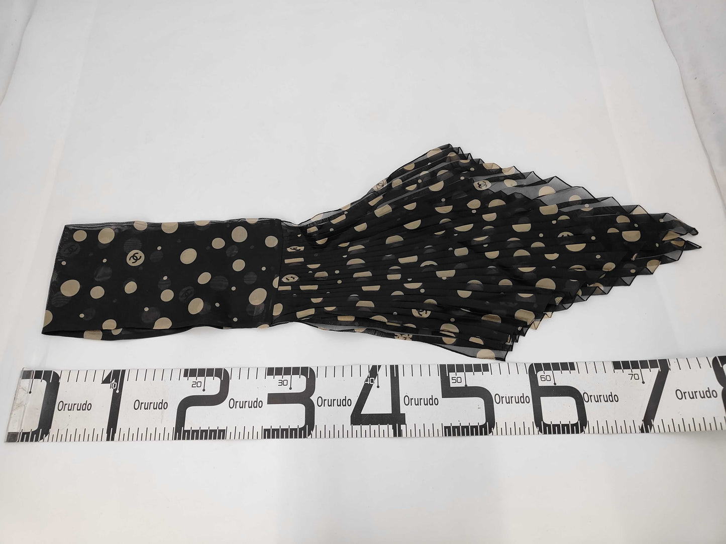 CHANEL scarf with tag