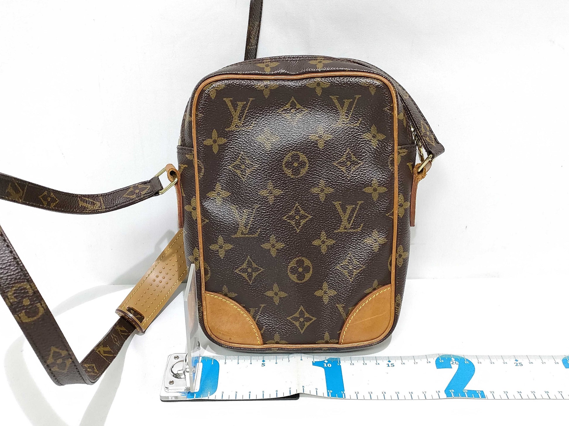 LOUIS VUITTON Monogram LOUIS VUITTON M45266 AR1000 Monogram Danube Shoulder Bag Shoulder Bag