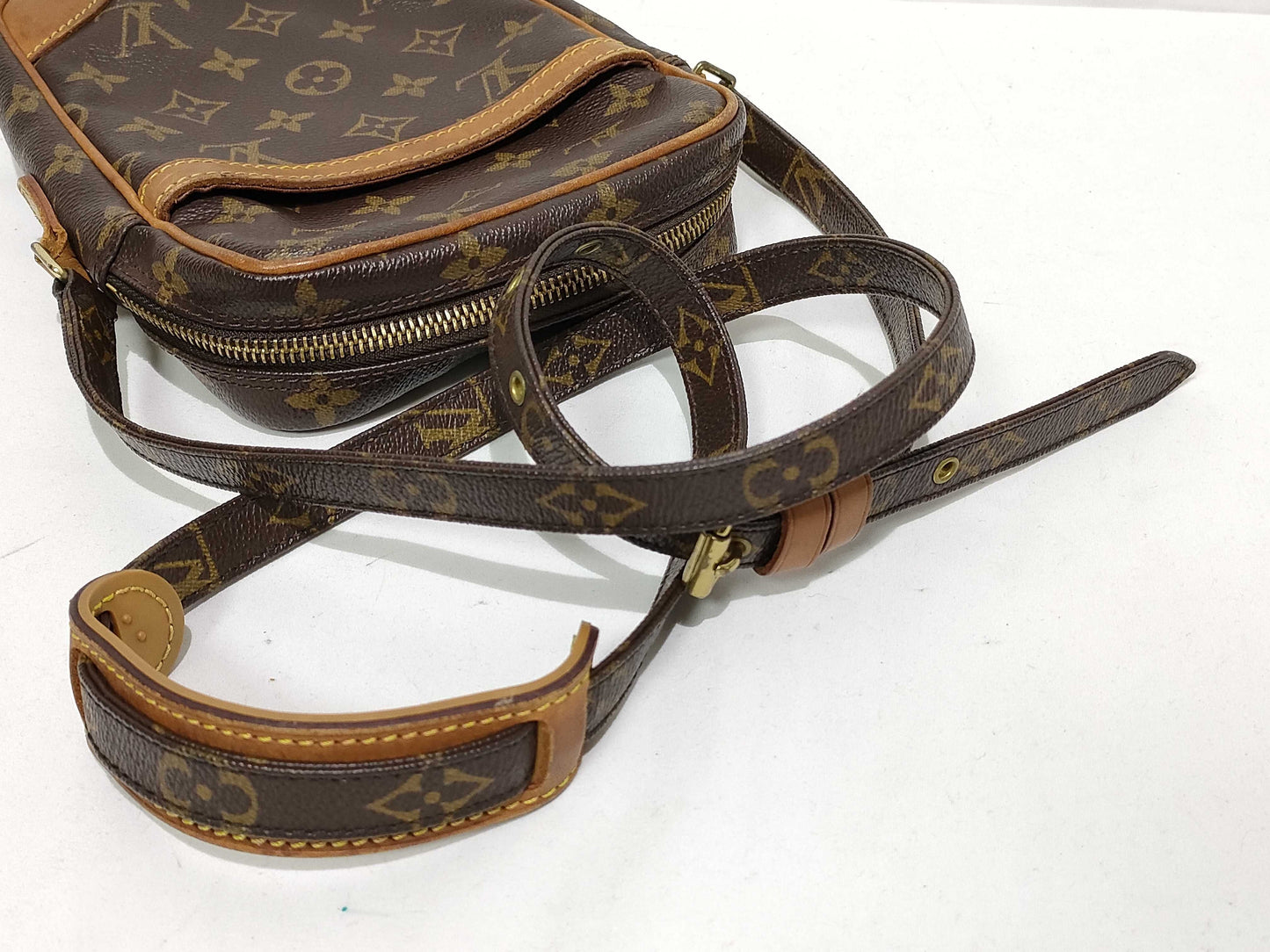 LOUIS VUITTON Monogram LOUIS VUITTON M45266 AR1000 Monogram Danube Shoulder Bag Shoulder Bag