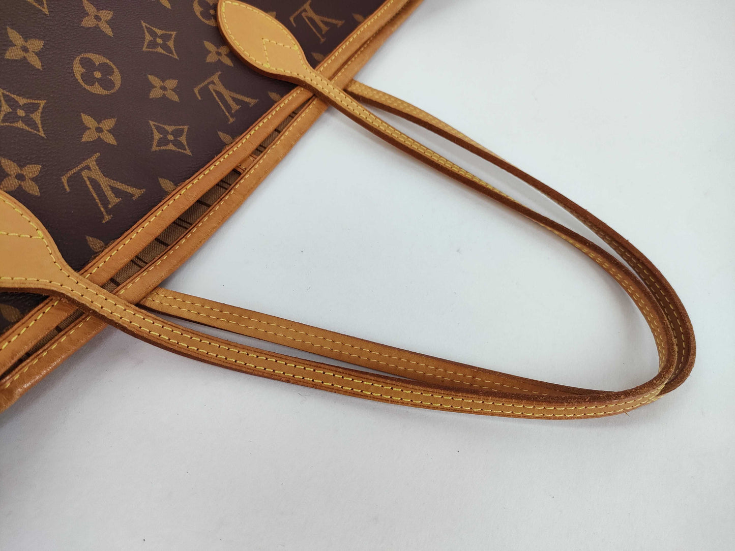 LOUIS VUITTON Monogram Louis Vuitton Neverfull Tote Bag