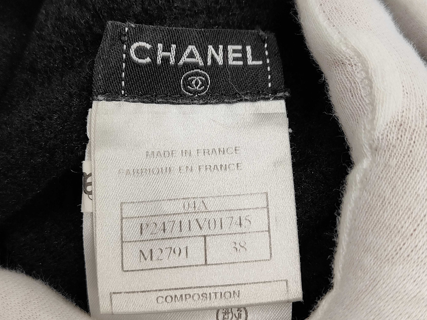 CHANEL Knit Tops Size 38