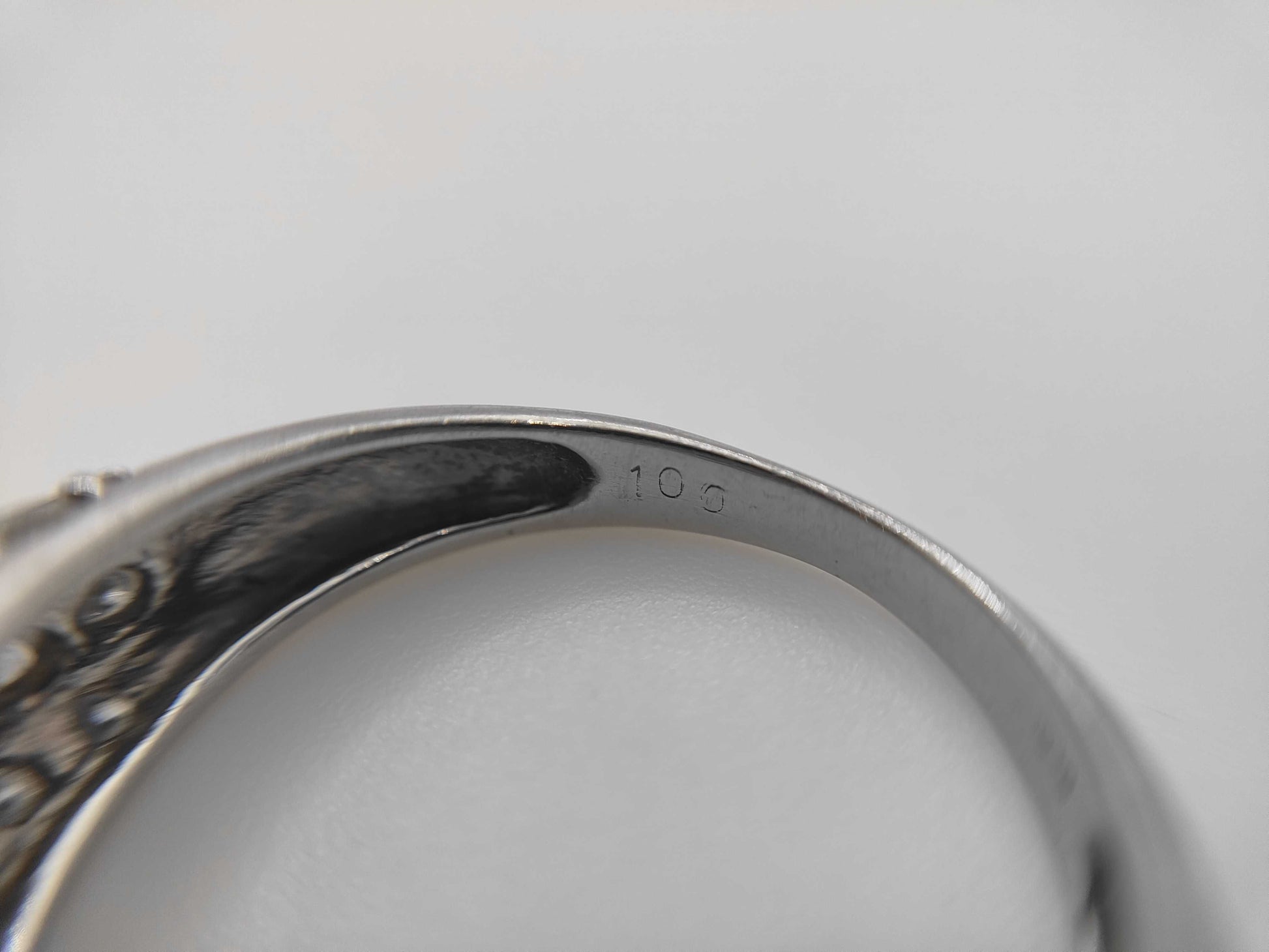 D1.00ct Pt900 5.0g Ring 