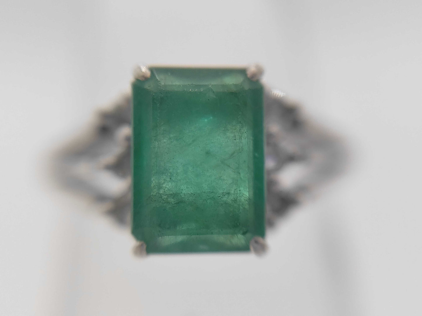 E0.98ct Diamond Plat 3.4g Ring 