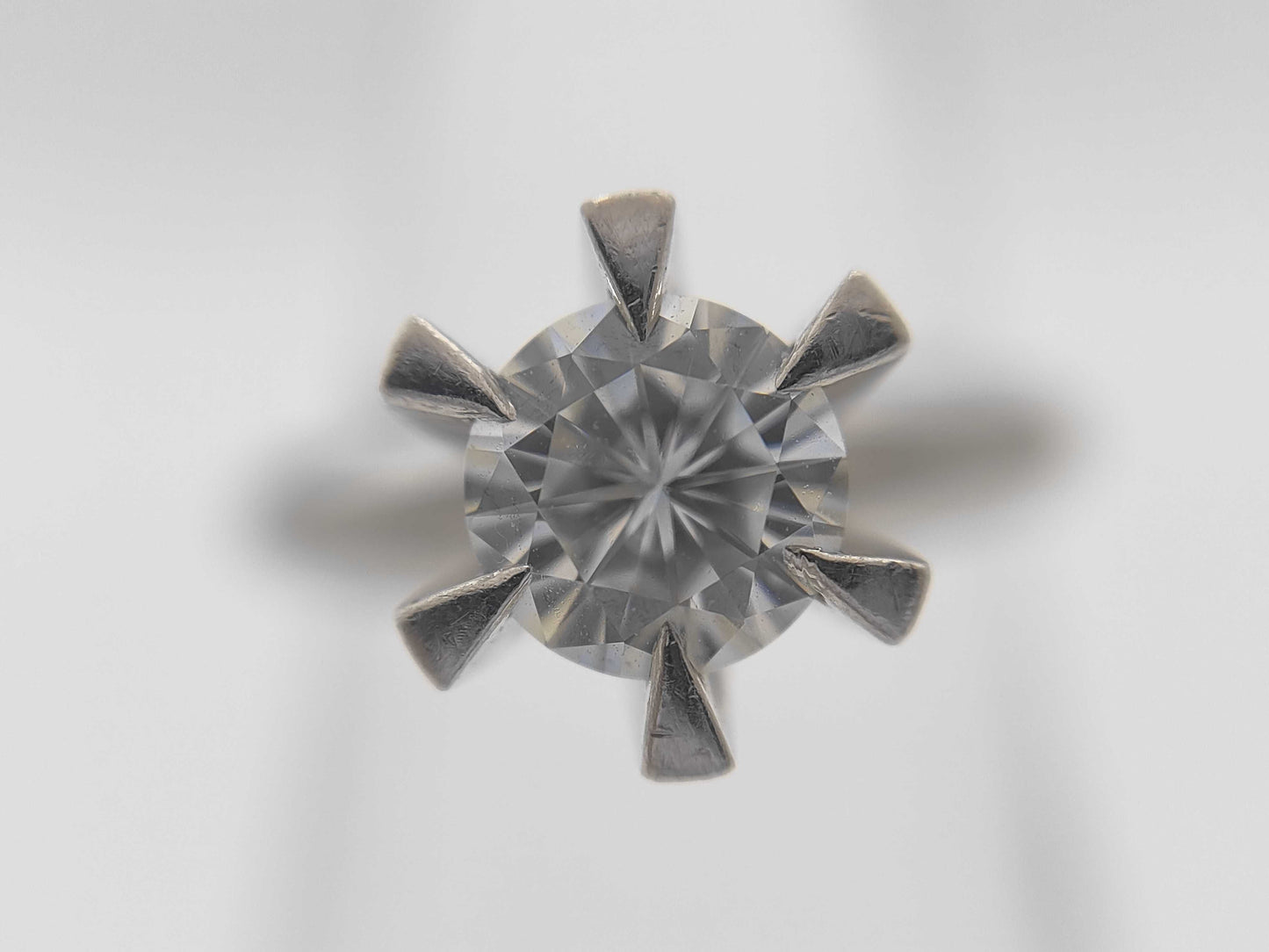 D0.56ct Pt900 5.3g Ring 