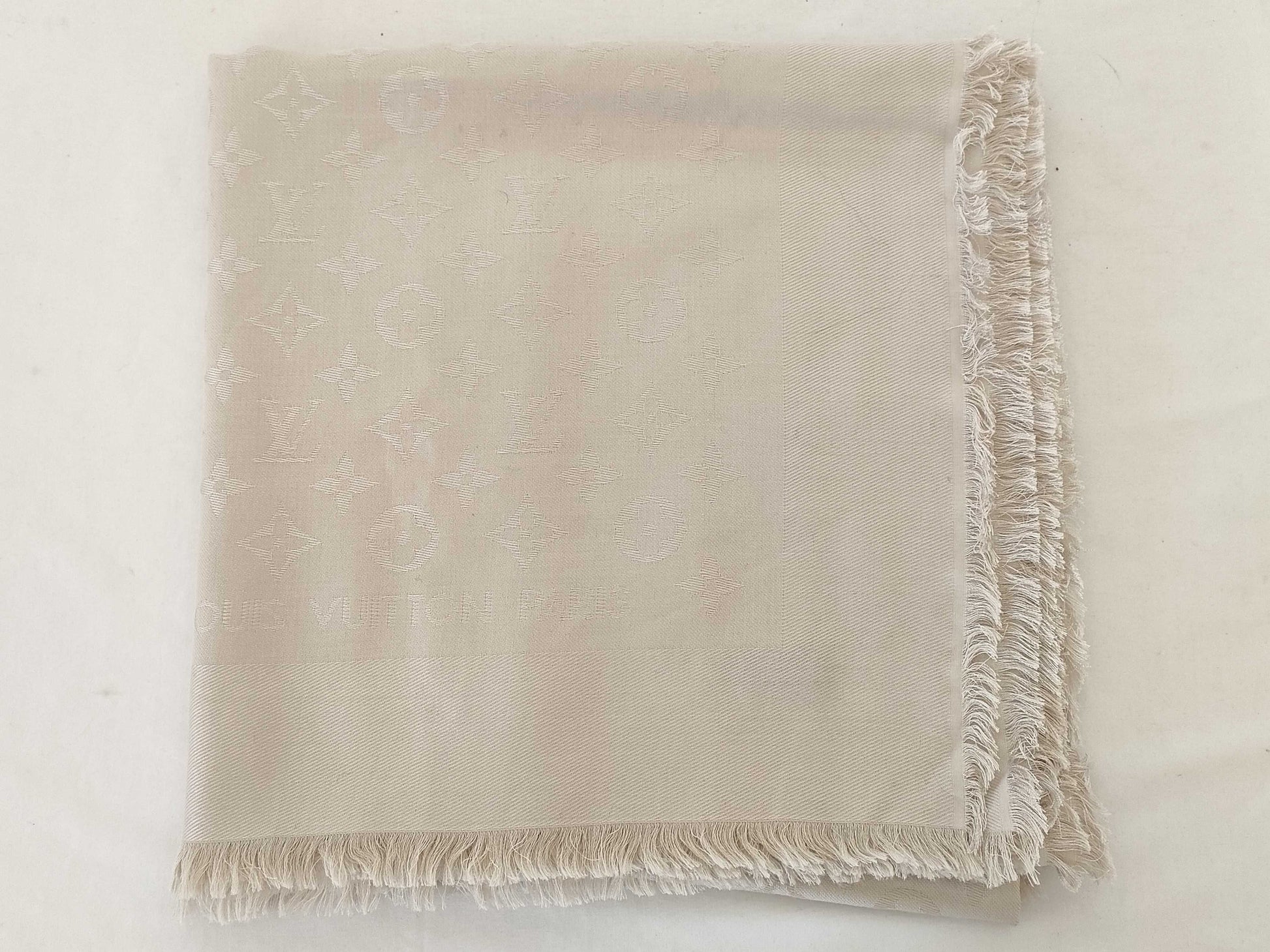 LOUIS VUITTON Monogram Louis Vuitton Scarf 140 Monogram Scarf with Tag