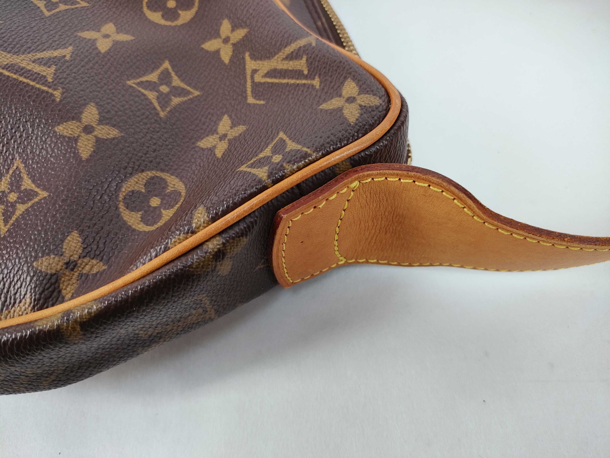 LOUIS VUITTON Monogram Croissant GM Shoulder Bag