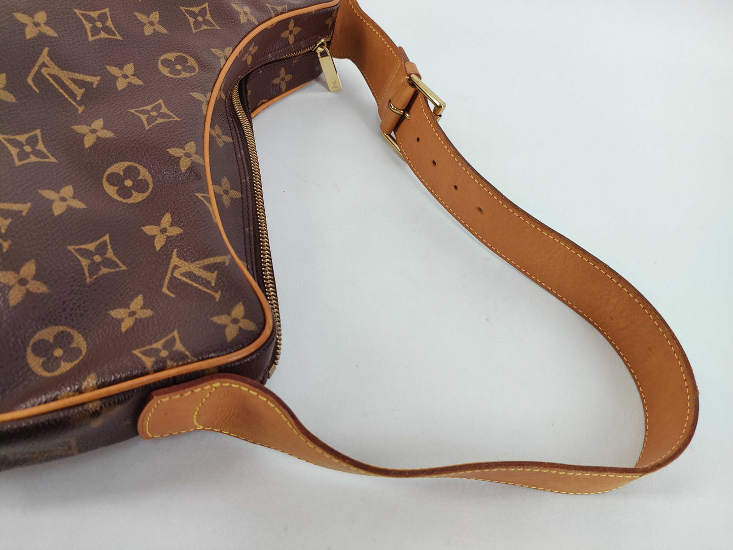 LOUIS VUITTON Monogram Croissant GM Shoulder Bag