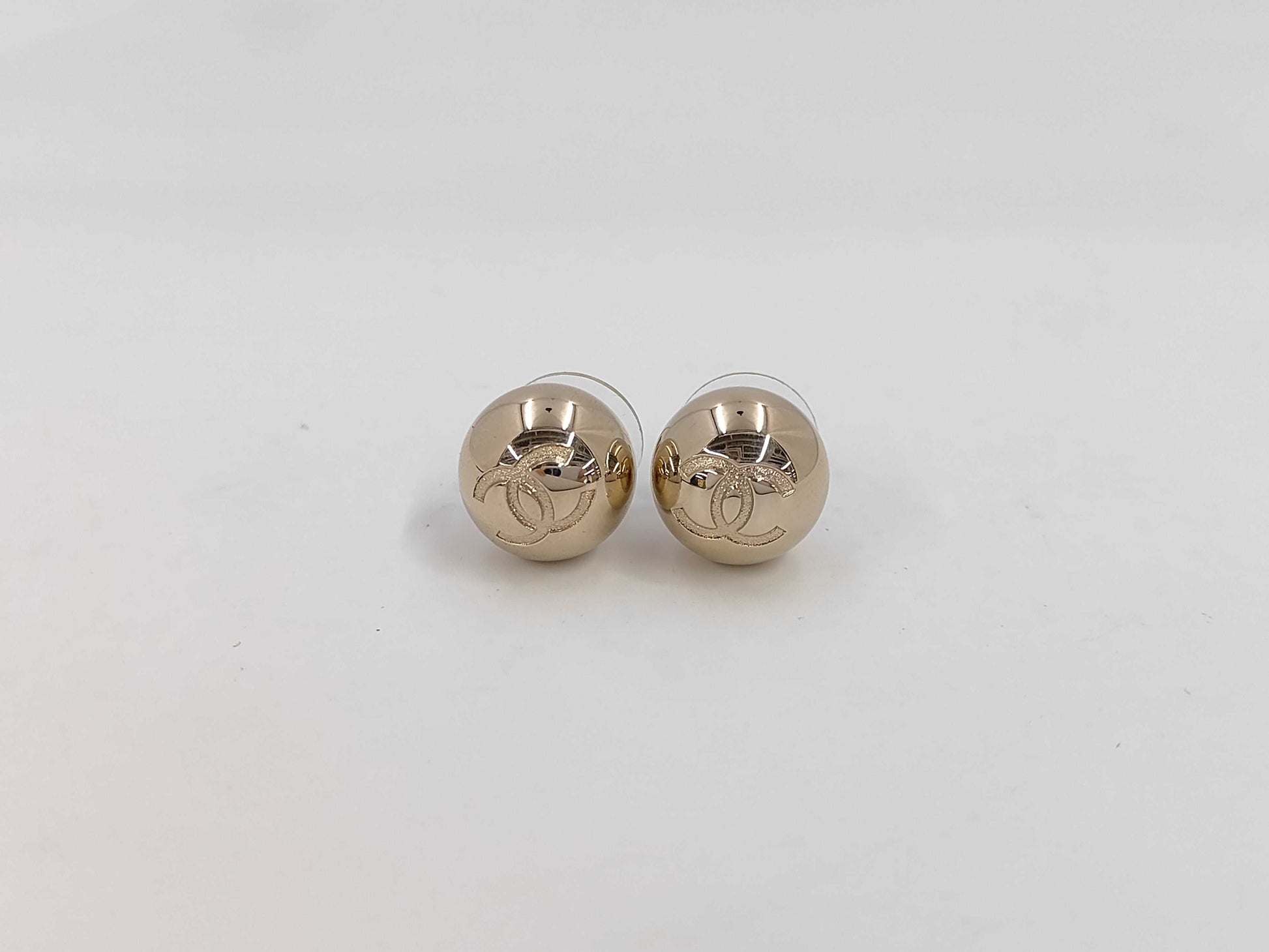 CHANEL B21S Coco Mark Gold Ball Earrings