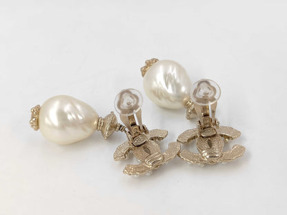 CHANEL A11C GP Swing Pearl Coco Mark Earrings