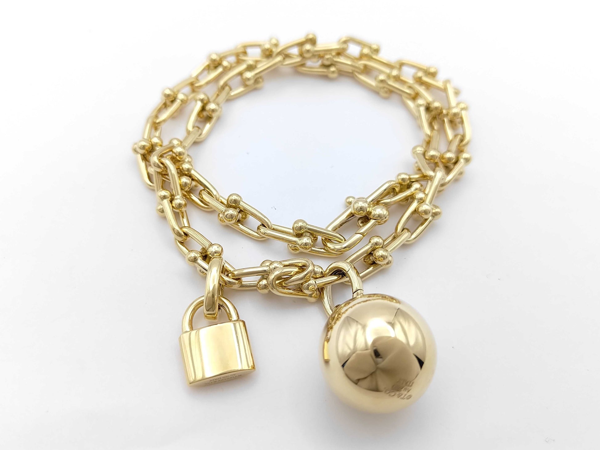 Tiffany & Co. Hardware Wrap Link Bracelet/Bangle in Yellow Gold 750, 48.6g 