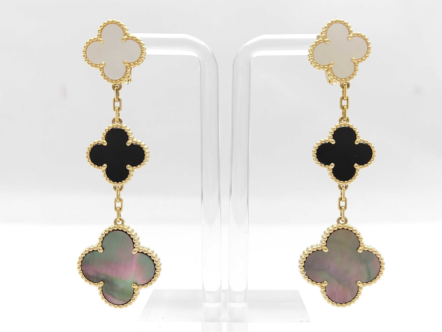 Van Cleef & Arpels Magic Alhambra Shell and Onyx Earrings in Yellow Gold 750, 18.1g 