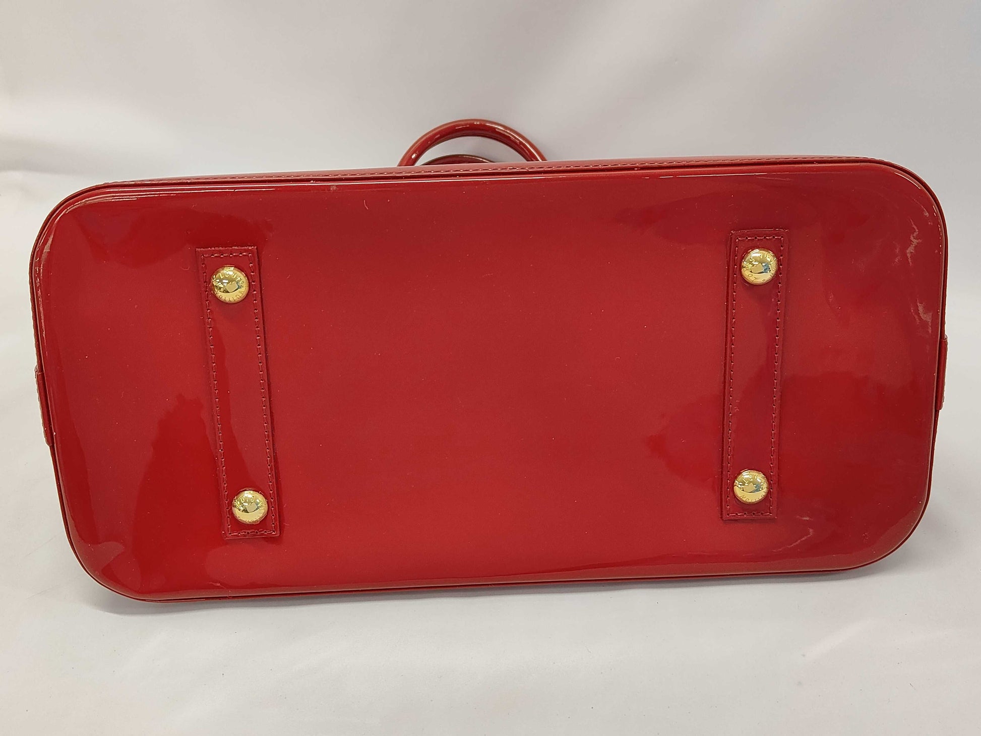 LOUIS VUITTON LV Vernis Alma GM Handbag
