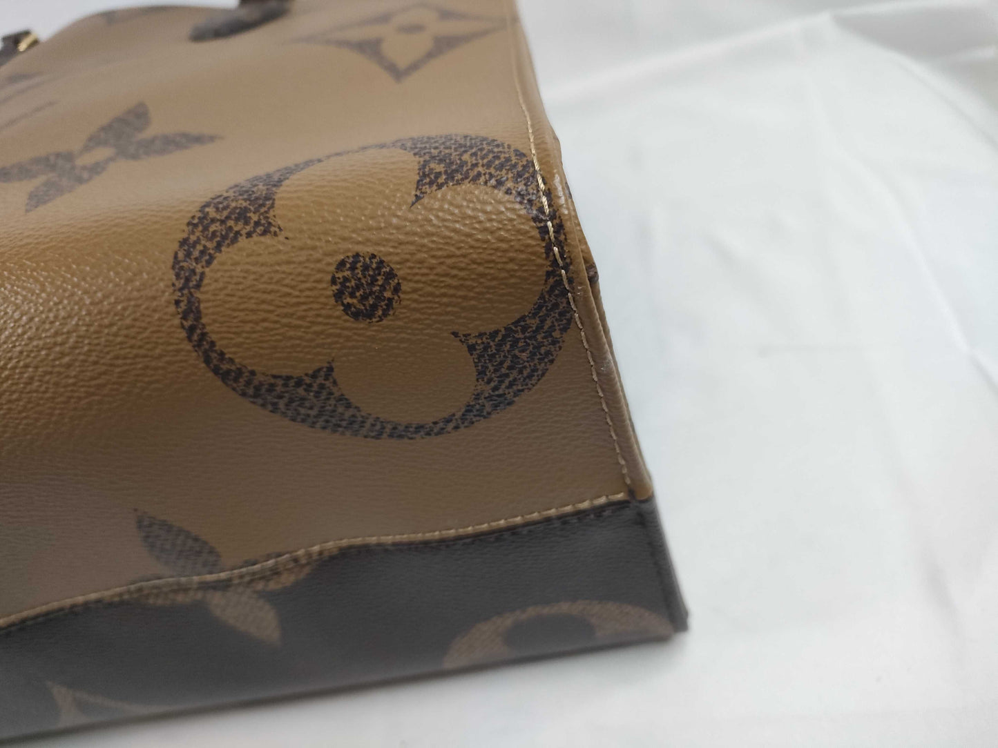 LOUIS VUITTON LOUIS VUITTON M45321 On the Go MM M45321 Tote Bag