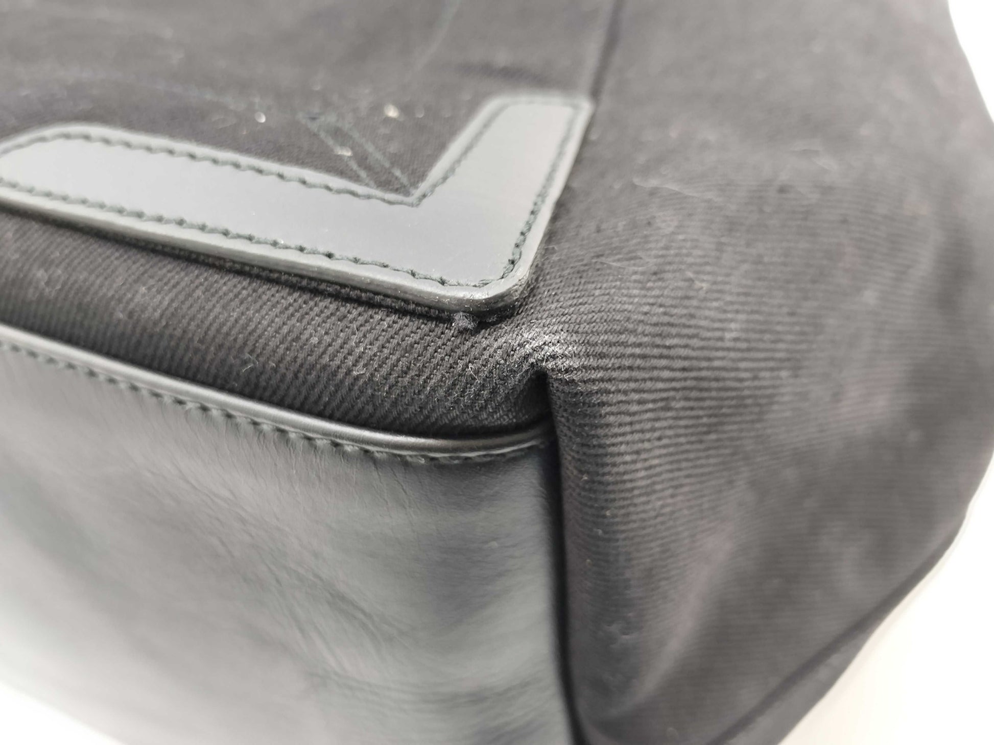 BALENCIAGA Cabas L Tote Bag with Pouch, Black, 339936