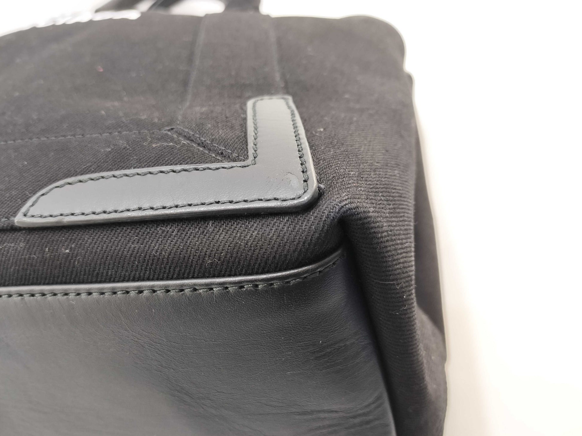 BALENCIAGA Cabas L Tote Bag with Pouch, Black, 339936