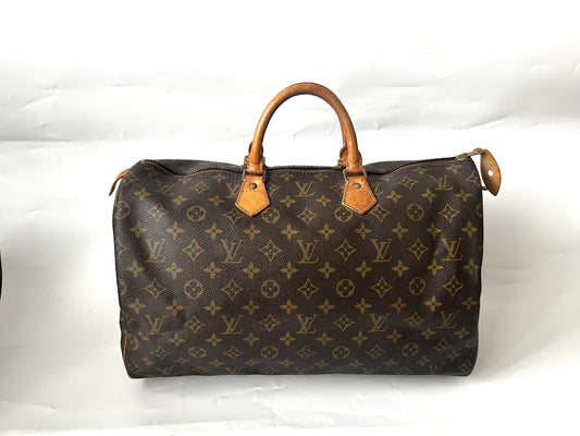 LOUIS VUITTON Speedy 40 Monogram Bag