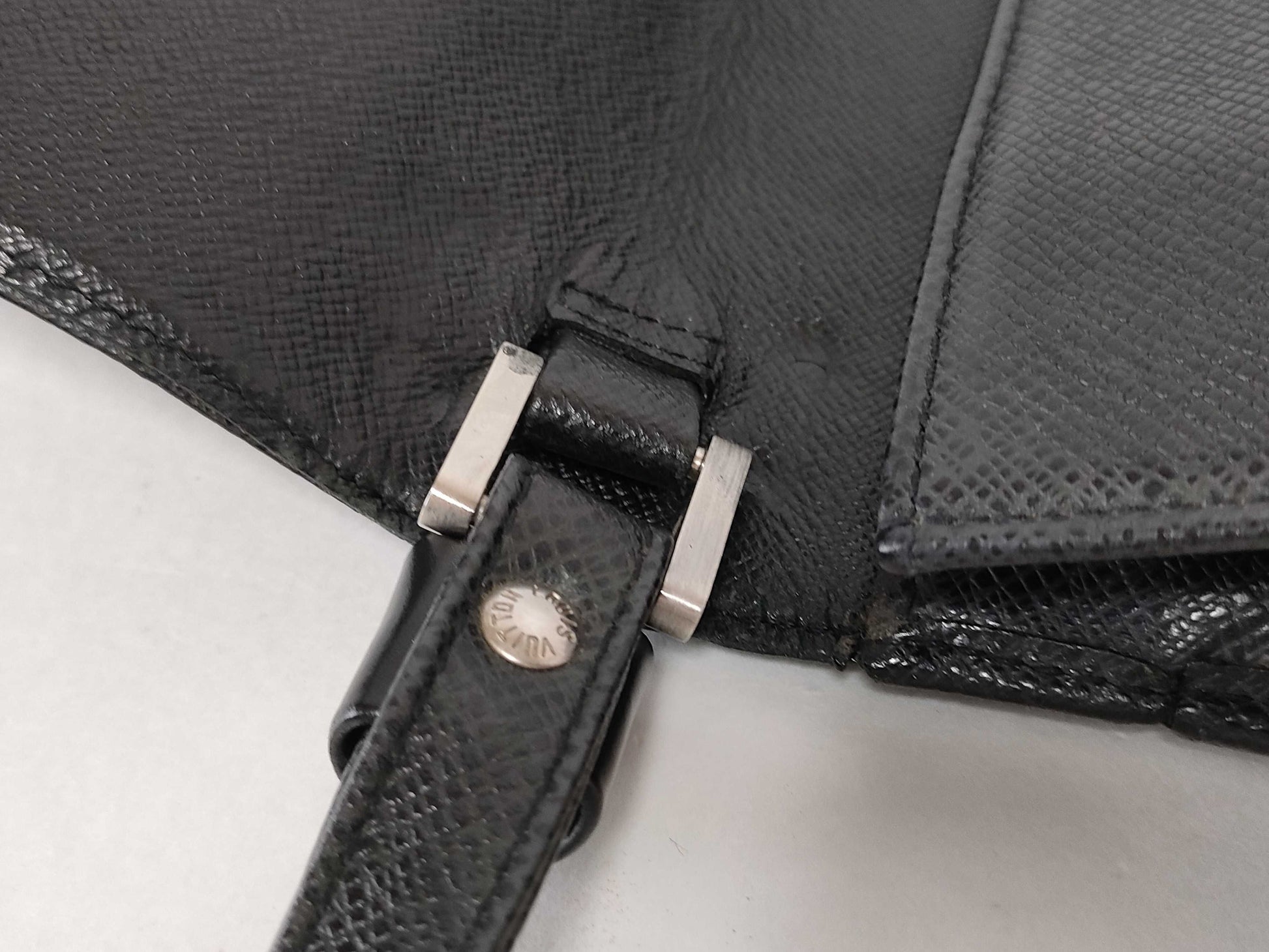 LOUIS VUITTON Taiga Louis Vuitton Clutch Bag Taiga CA0055 Selenga Second Bag