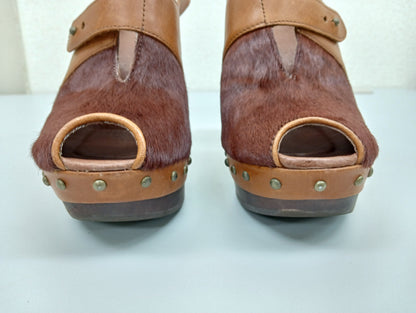 UGG Leather and Harako Sandals, Brown, Size 6