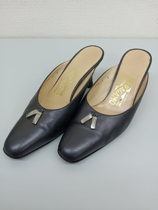 Salvatore Ferragamo Leather Pumps Black Other Shoes