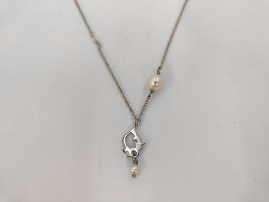 Dior logo pearl necklace