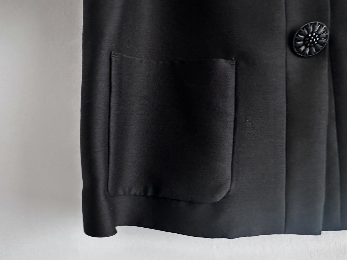 CHANEL Dressteria Black Jacket with Vintage Buttons, Size 36