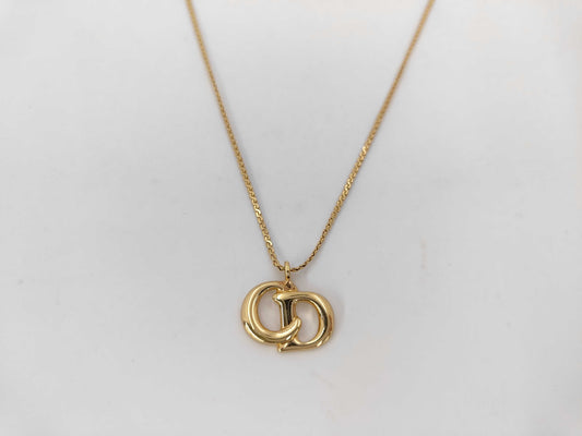 Dior logo necklace