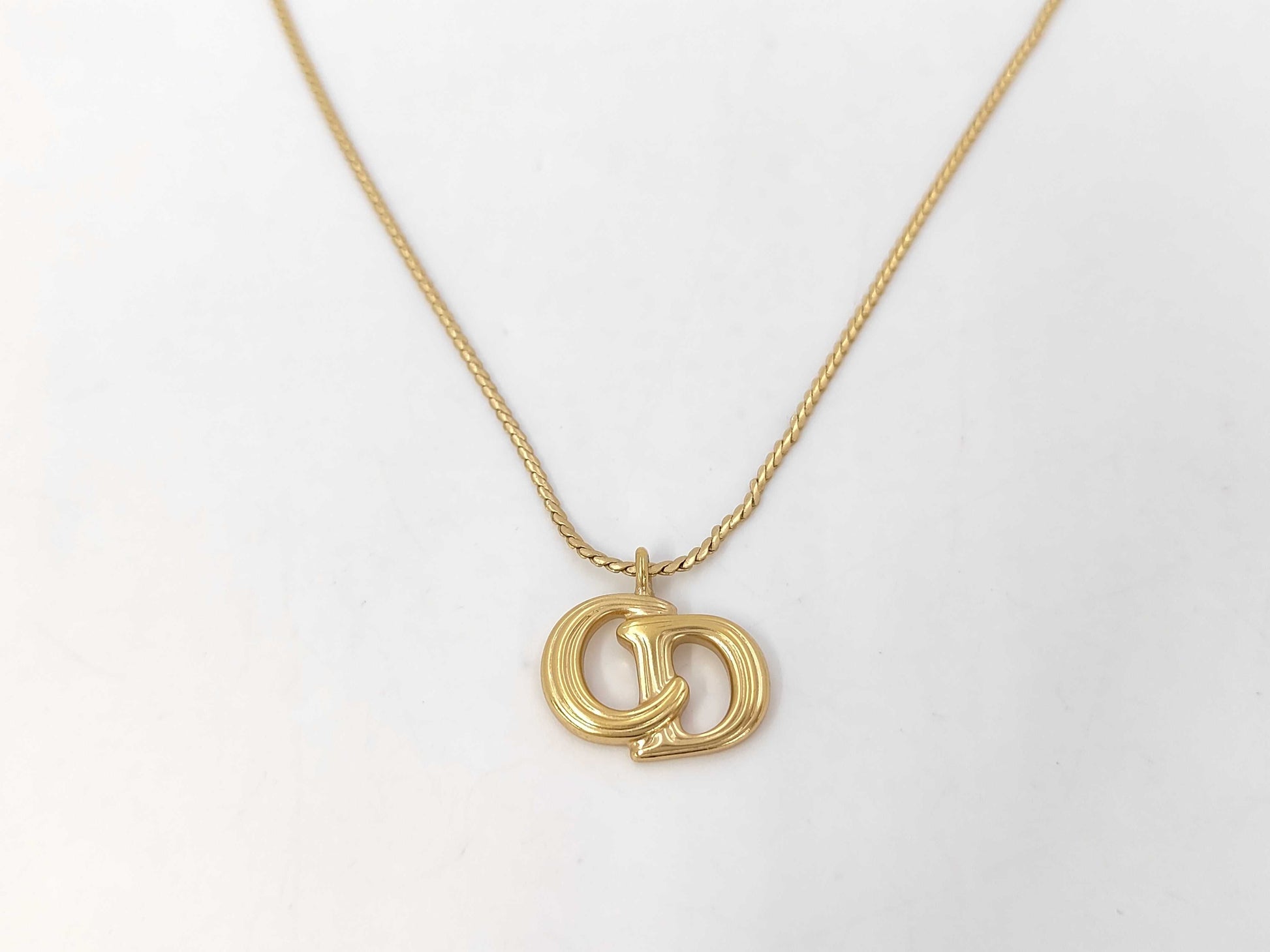 Dior CD logo necklace