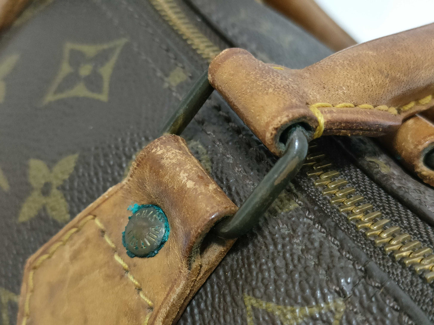 LOUIS VUITTON Monogram Louis Vuitton Speedy 25 Handbag